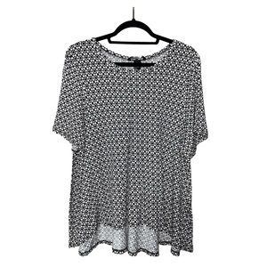 H&M Black & White High Low Top - Size L